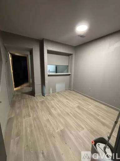 Main picture of 905 28th Ave
