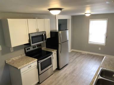 Main picture of 736 Hillcrest Ave