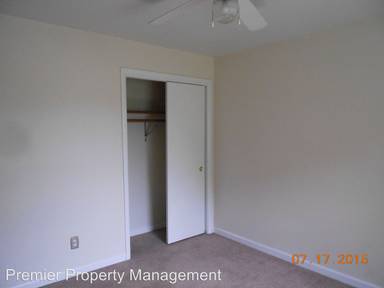 Main picture of 17 Frost Dr