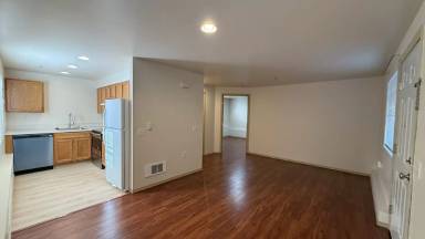 Main picture of 4337 9th Ave NE