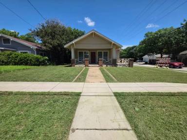 Main picture of 1100 Egan St