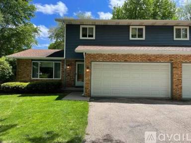Main picture of 3051 Greenway Trl