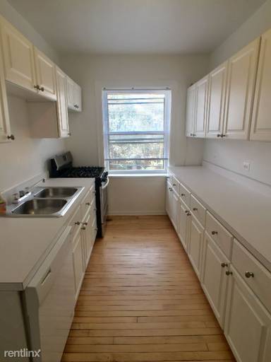 Main picture of 534 Hinman Ave