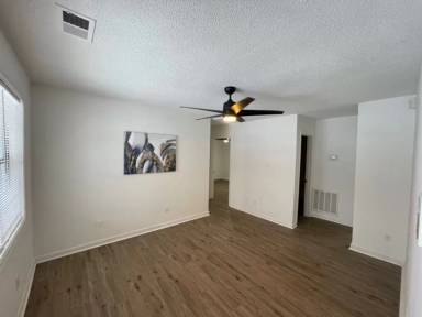 Main picture of 241 Loon Ln