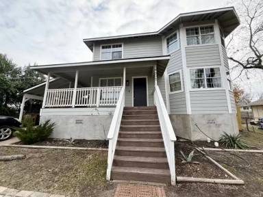 Main picture of 4805 Brook Creek Cv
