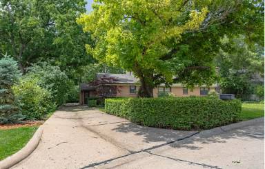 Main picture of 1415 Sunnyslope Ln