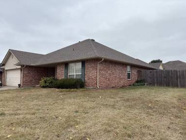 Main picture of 3412 Shona Way