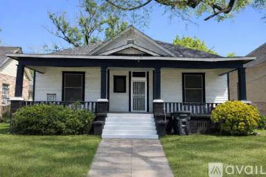 Main picture of 233 52nd St N