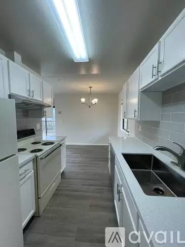 Main picture of 5210 Fresno Ave