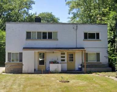 Main picture of 120 36th St NE