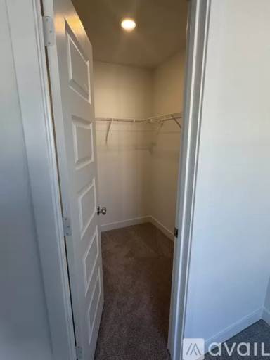 Main picture of 15235 Farrington Way