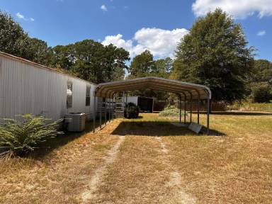Main picture of 886 Caroline Ln