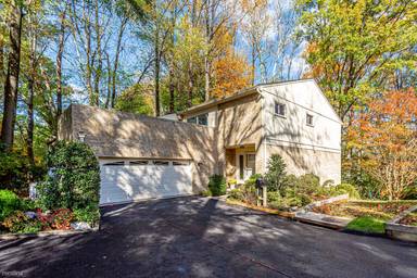 Main picture of 3700 Oak Hill Way