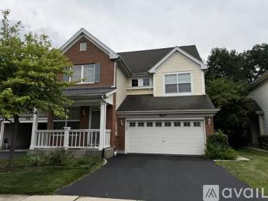Main picture of 824 Linden Cir