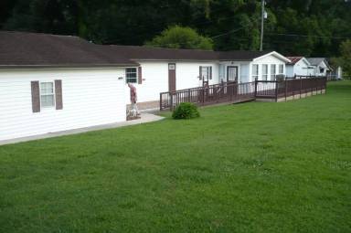 Main picture of 905 Green St