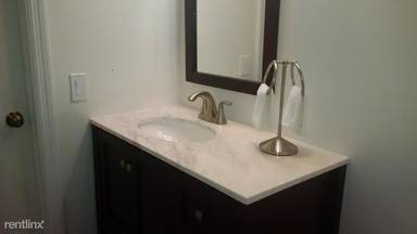 Main picture of 300 E Club Cir