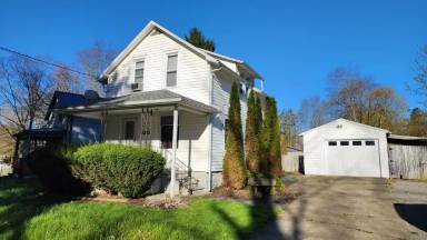 Main picture of 67 Gravel Pit Rd