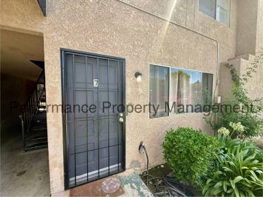 Main picture of 5101 Hunter Ave