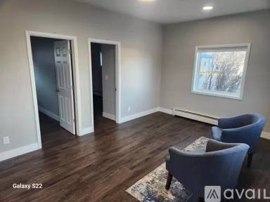 Main picture of 216 3rd St W