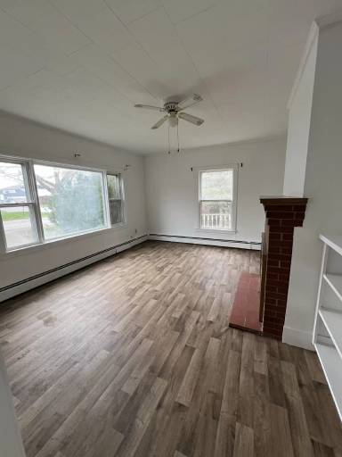 Main picture of 290 Main St