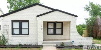 Main picture of 2008 28th St