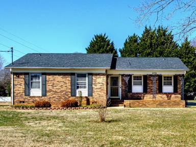 Main picture of 2336 Shaw Ave