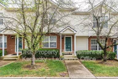 Main picture of 804 Wabarto Way