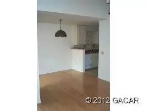 Main picture of 5127 NW 33rd Pl