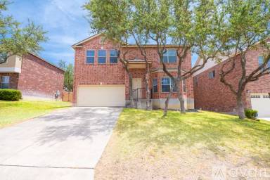 Main picture of 815 Quitman Oak