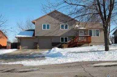 Main picture of 2008 S Hillview Rd