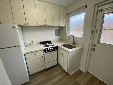 Main picture of 120 Kihapai St