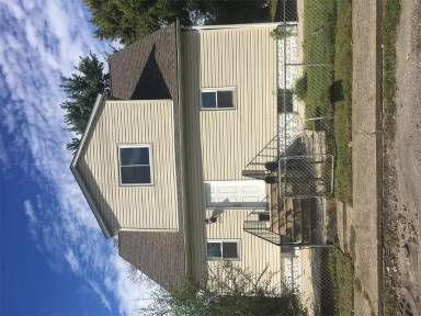 Main picture of 2501 N 39th St