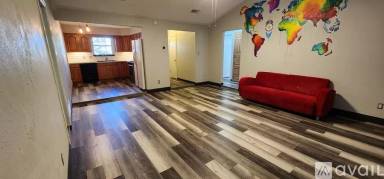 Main picture of 6900 Betsy Ross Ct