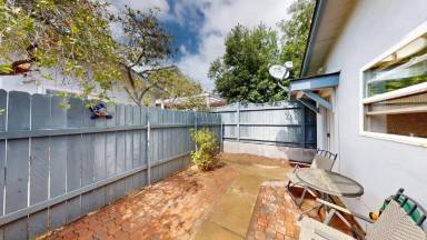 Main picture of 659 B Ave