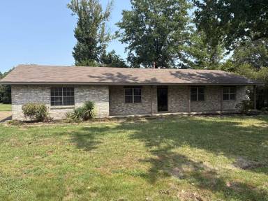 Main picture of 103 Cottonwood Ave