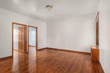 Main picture of 10010 67th Rd