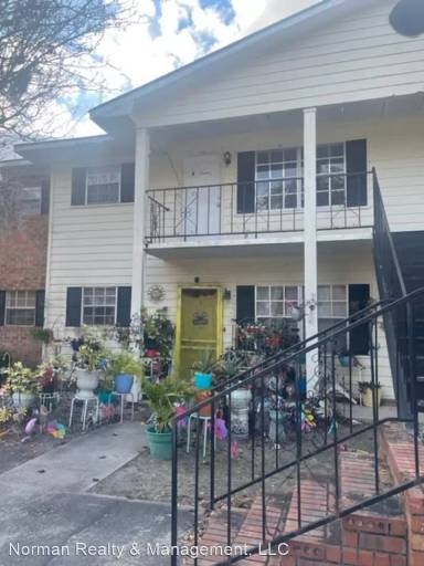Main picture of 122 Gause St