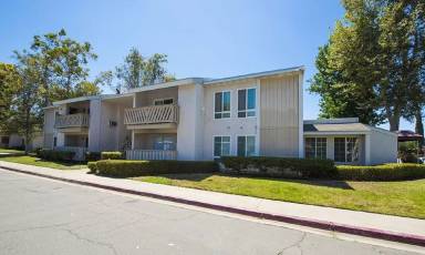 Main picture of 512 Sandalwood Pl