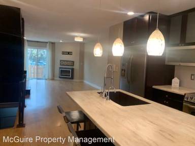 Main picture of 10853 Summerset Way