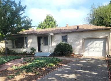 Main picture of 3045 Claremont Dr