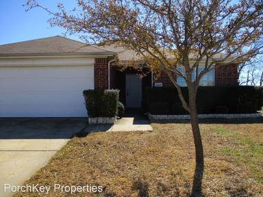 Main picture of 2817 Redwood St