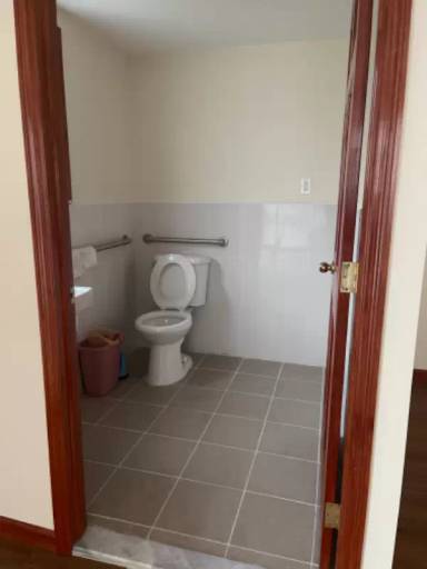 Main picture of 107 Hastings St