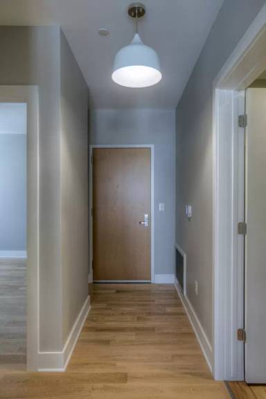 Main picture of 3901 Farnam St