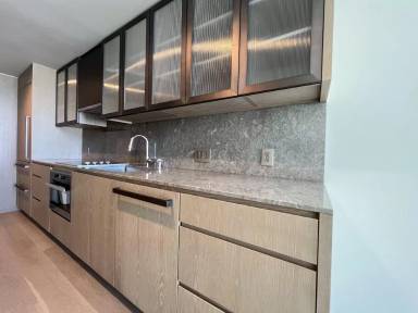 Main picture of 1000 Auahi St Apartments