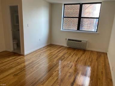 Main picture of 3102 Willow Ln