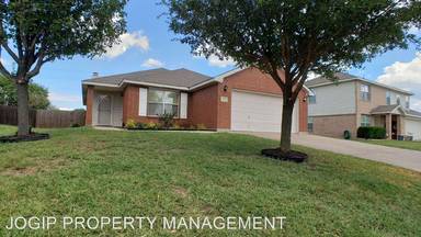 Main picture of 211 Gayleh Ln