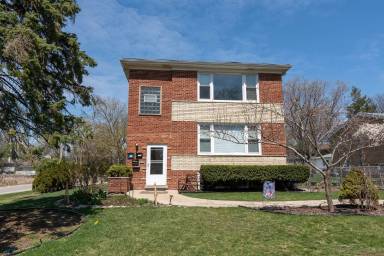 Main picture of 16W780 57 St