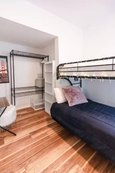 Main picture of Bed in Furnished Triple Room in SoMa