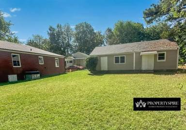 Main picture of 904 Pine St