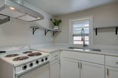 Main picture of 600 Larkin Springs Rd